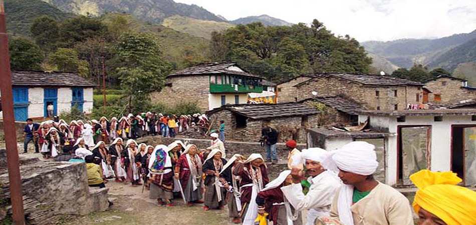essay on festivals of uttarakhand